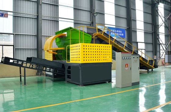 Afvalbandenbreker Dubbele schacht schroefmachine voor meubels Tafelstoel 2.8T Afvalrubber