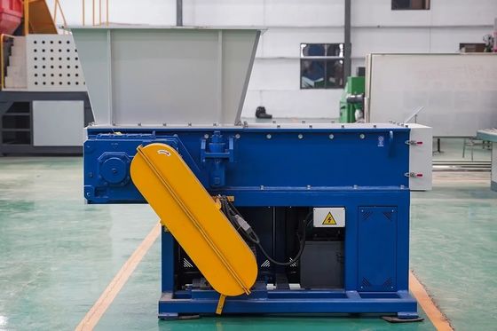 Max.Productiecapaciteit kg/h 17000 Plastic single shaft shredder voor het versnipperen van botten