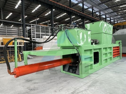 Automatische bandverpakkingsvorm Horizontale kartonnen compactor voor compressieverpakkingen
