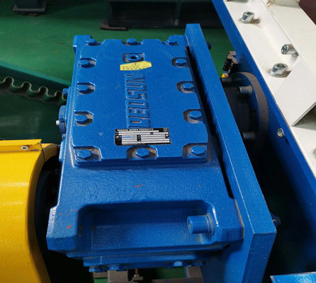 Kleine glasschroefmachine voor plastic schrootdraad en afvalrubberschroot