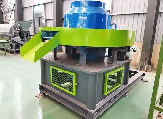 Machine voor het maken van kledingpellets voor het recyclen van vaste afvalstoffen