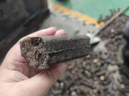 Machine voor het maken van kledingpellets voor het recyclen van vaste afvalstoffen
