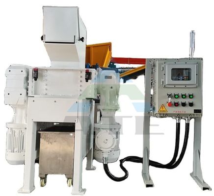 Versatile viersachtschroefmachine voor het recyclen van metaalhout en plastic in verschillende industrieën