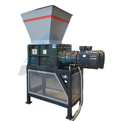 Versatile viersachtschroefmachine voor het recyclen van metaalhout en plastic in verschillende industrieën