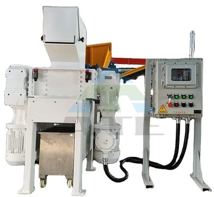 800 Model Vier schachten banden Rubber Hout Functionele recycling machine Afval Plastic Crusher