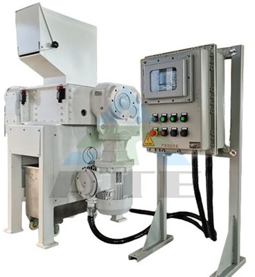 Multifunktioneel vierastig industriële papier- en houtpalletversnipper Gewicht KG 29400