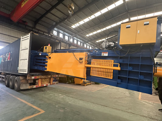 8000 kg capaciteit horizontale balermachine voor plastic flessen kledingblikken verpakking