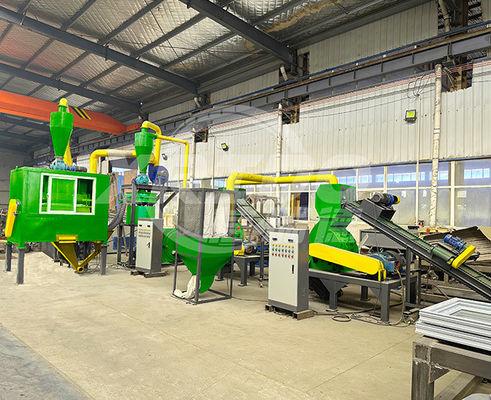 PV-celschrootverbranding, verplettering, sortering, recyclingmachine voor afval van zonnepanelen