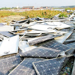 PV-celschrootverbranding, verplettering, sortering, recyclingmachine voor afval van zonnepanelen