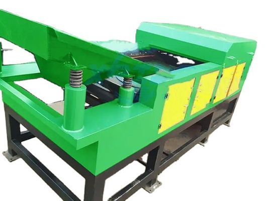 Sortmachine voor het recyclen van afval met automatische separatie van magnetische en eddystromen