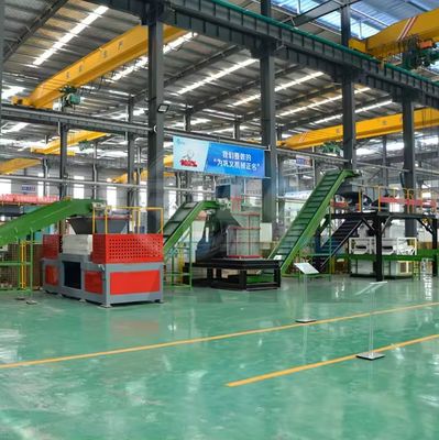 Cast Aluminium Shredding Line Double Shaft Scrap Metal Crusher Machine bij 2200KG Gewicht