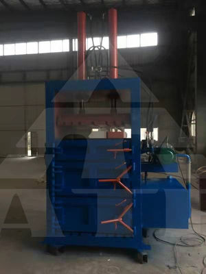 650 KG capaciteit Plastic fles zak blikken afval baler machine voor klant bale dichtheid