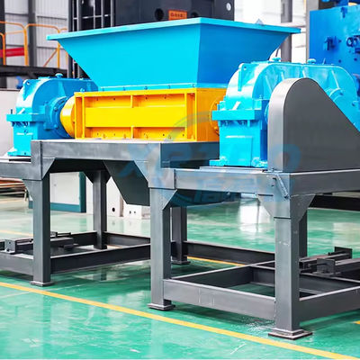 Voorraad Afvalband Drum Shredder Machine Twee schacht type bandenbreker Afvalrubberband