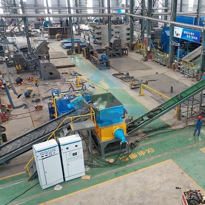 Gebruikte banden Dubbele schacht versnipper Afvalbanden Recyclingmachines Bandensnippermachine 2200 kg