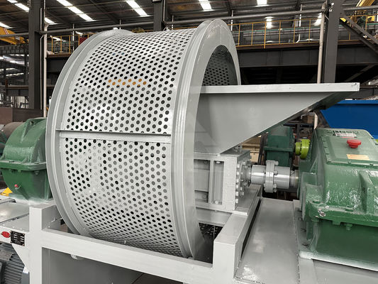 Warm plastic trommel afvalschroefmachine Dubbele schachtbandschroefmachine voor autoreifen
