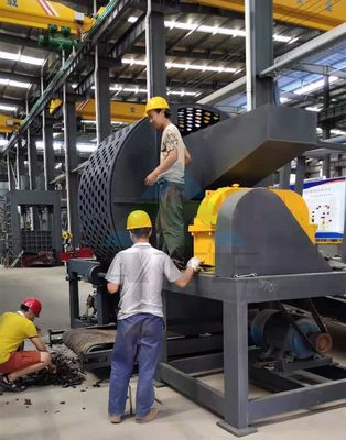 2-3 ton capaciteit High Productivity Tire Shredding Crusher Machine voor het recyclen van schrootbanden