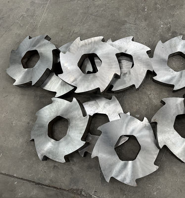 Reifenmachine Type Double Shaft Shredder voor schrootband Gebruikte rubberbanden Recycling