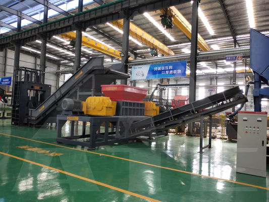 Multifunctionele dubbele schacht metalen versnipper voor afval van plastic vaten en bandendozen