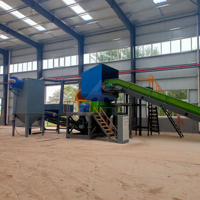 Doppelschachtmachine voor het versnipperen van afval van plastic flessen, metaal en karton