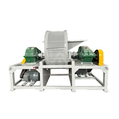 Plastic Rubber Double Shaft Tire Shredder Machinery 5000 kg Gewichtsondersteuning Aanpassing