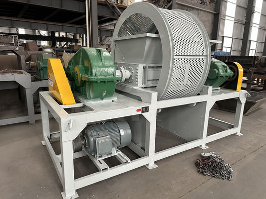 Plastic Rubber Double Shaft Tire Shredder Machinery 5000 kg Gewichtsondersteuning Aanpassing