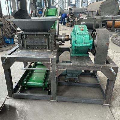 Eenmachine met een vermogen van 50 kW voor de ontbinding van plastic papier en metaal