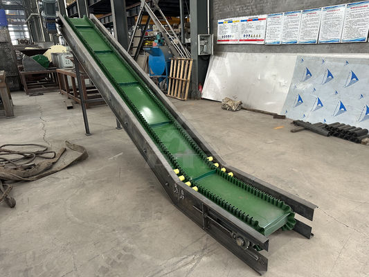 Eenmachine met een vermogen van 50 kW voor de ontbinding van plastic papier en metaal