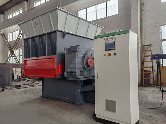 Afbeelding van de klant Eénastig gebruikte plastic versnippermachine voor stofrecycling