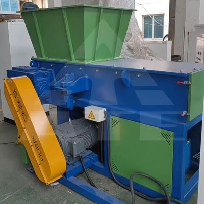 Een concurrerende eenasmachine voor afvalschroefmachine voor plastic mini-commercieel karton