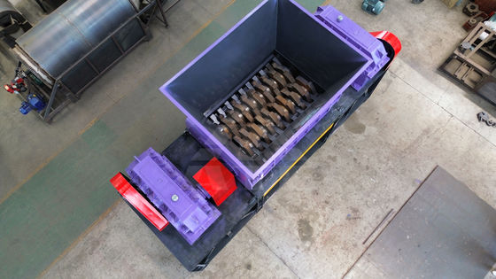 Dubbele schacht shredder machine voor het recyclen van koperkabel en aluminium blikjes in 2000
