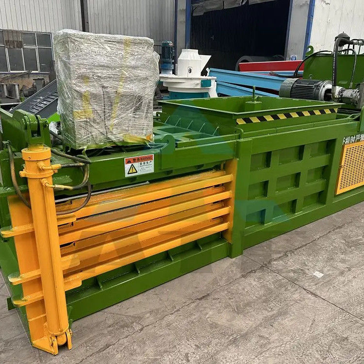 Automatische bandverpakkingsvorm Horizontale kartonnen compactor voor compressieverpakkingen