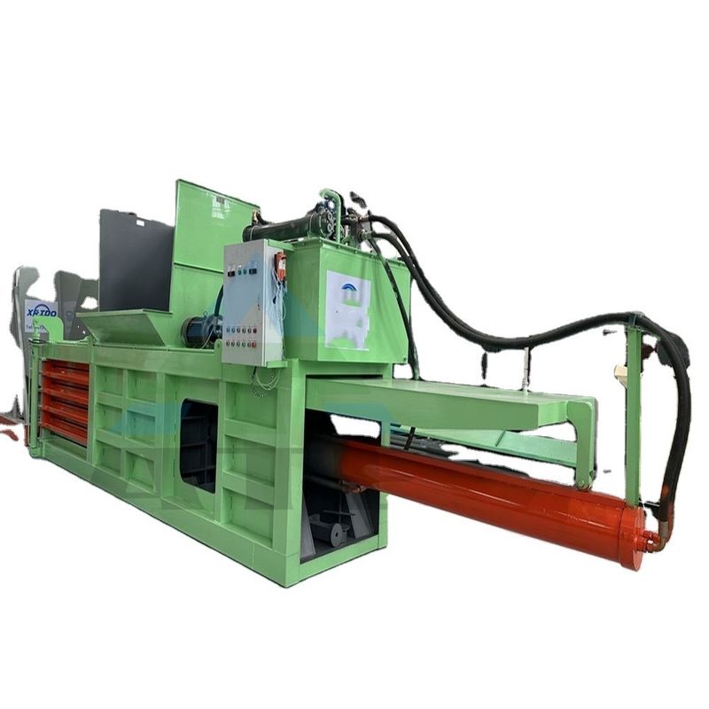 Hydraulisch aangedreven automatische balermachine voor de levering van karton, kunststof en metaalafval