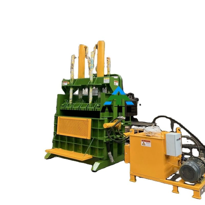 Verticale balermachine voor detailhandel en baling