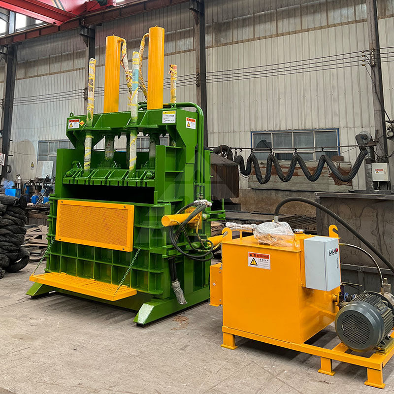 Verticale baler van 80 ton voor het comprimeren en verpakken van losse materialen