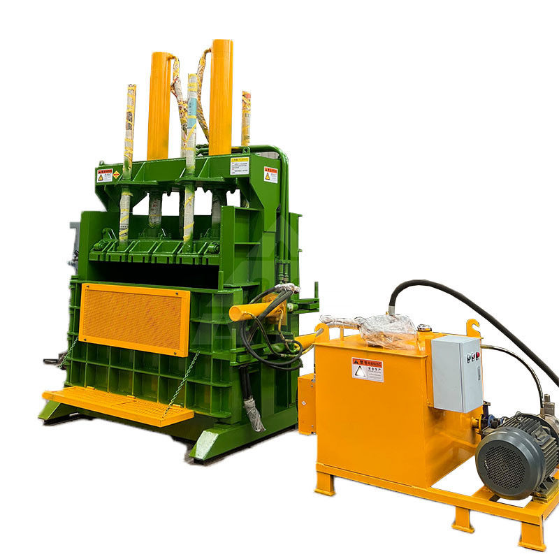 Verticale aluminiumbalen voor afval van metaal, rubber, plastic fles en hydraulische banden