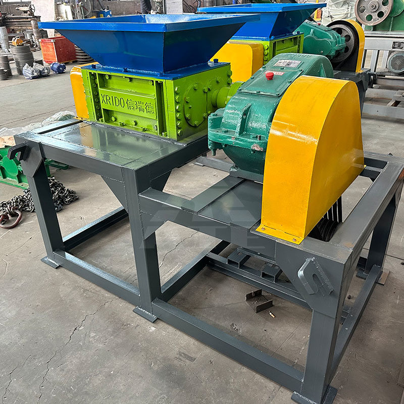 200-2200 mm Input Size Double Shaft Shredder voor plastic metalen en hout compact ontwerp